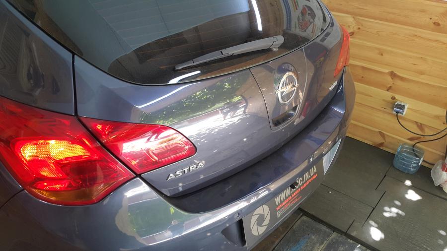 Opel Astra 