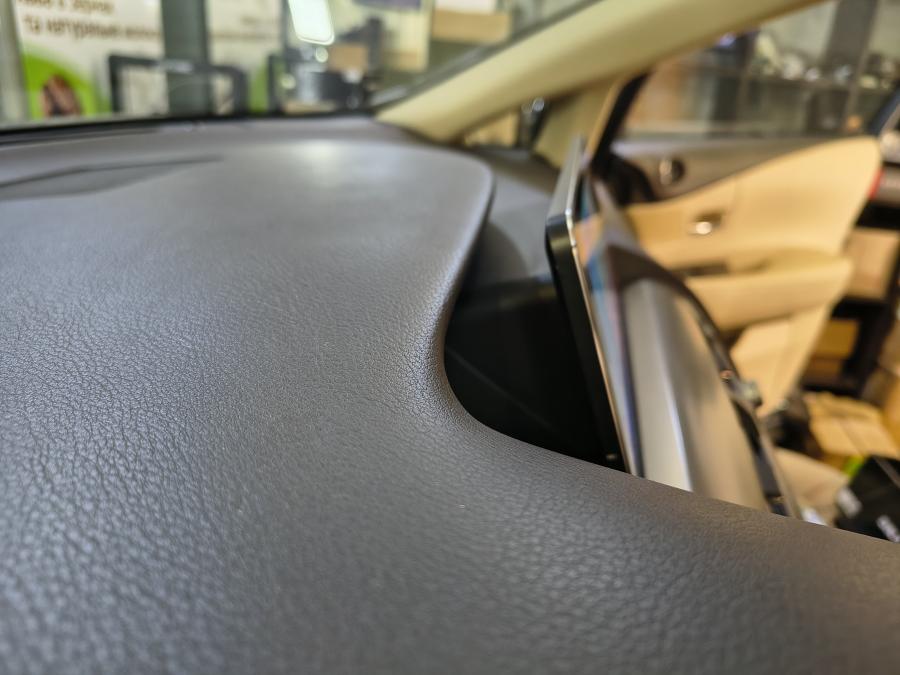 Lexus RX-class    