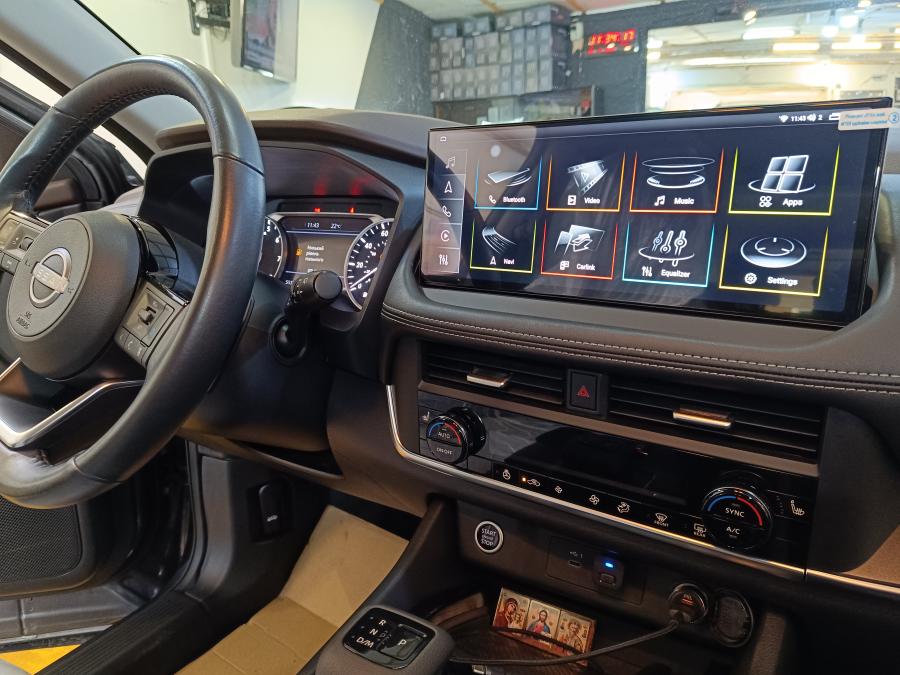 Nissan Rogue      